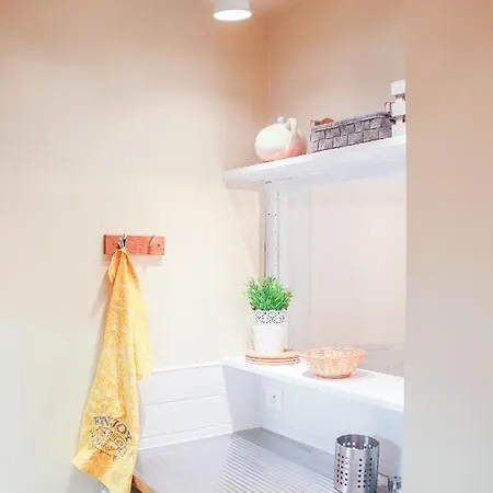 Nid Douillet A Proximite Des Pistes *