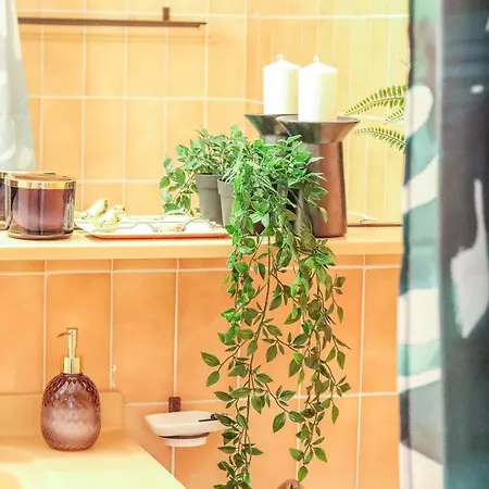 Nid Douillet A Proximite Des Pistes *